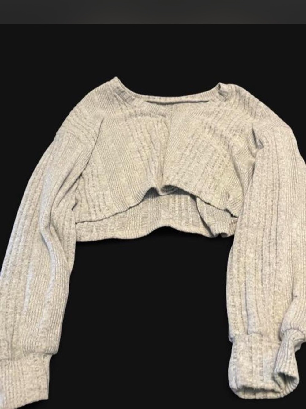 Cropped Ribbed Knit Long-Sleeve Top - Light Gray